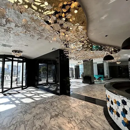 White Titanic-bluesky By Whitetitanic アパート